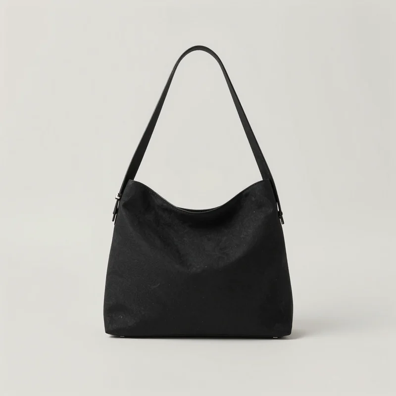 Black shoulder bag, illustration of this kind of item